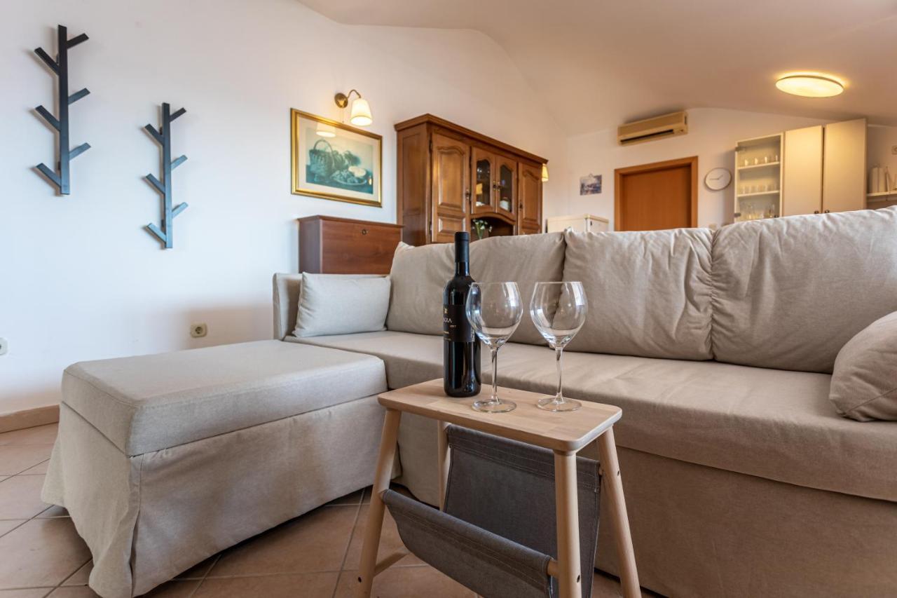 Apartment Tereza Malinska Εξωτερικό φωτογραφία